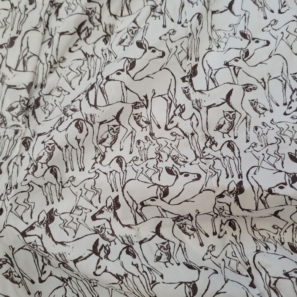 Mia Melon deer print shorts - Picture 3 of 8
